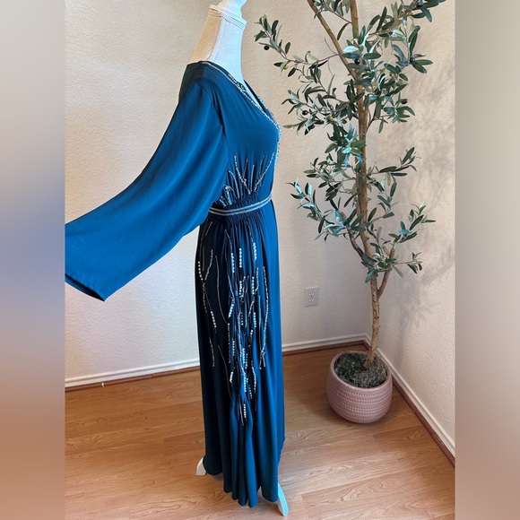 2 pc forest green maxi long sleeve embellished dress in M/L, Great condition✨ - Picture 5 of 16